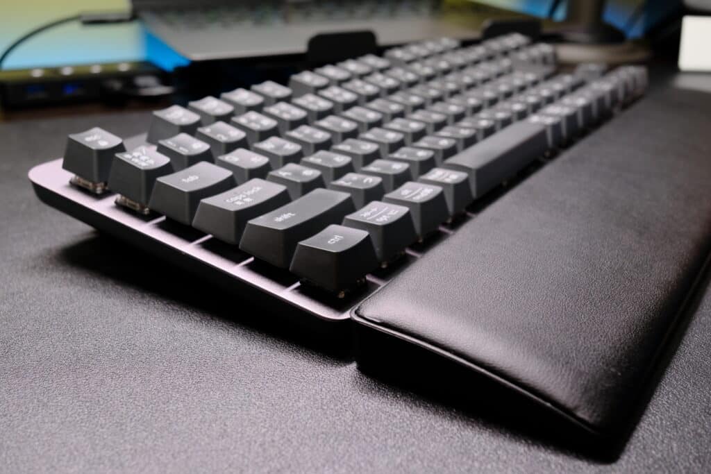 Logicool Signature K855 リストレスト